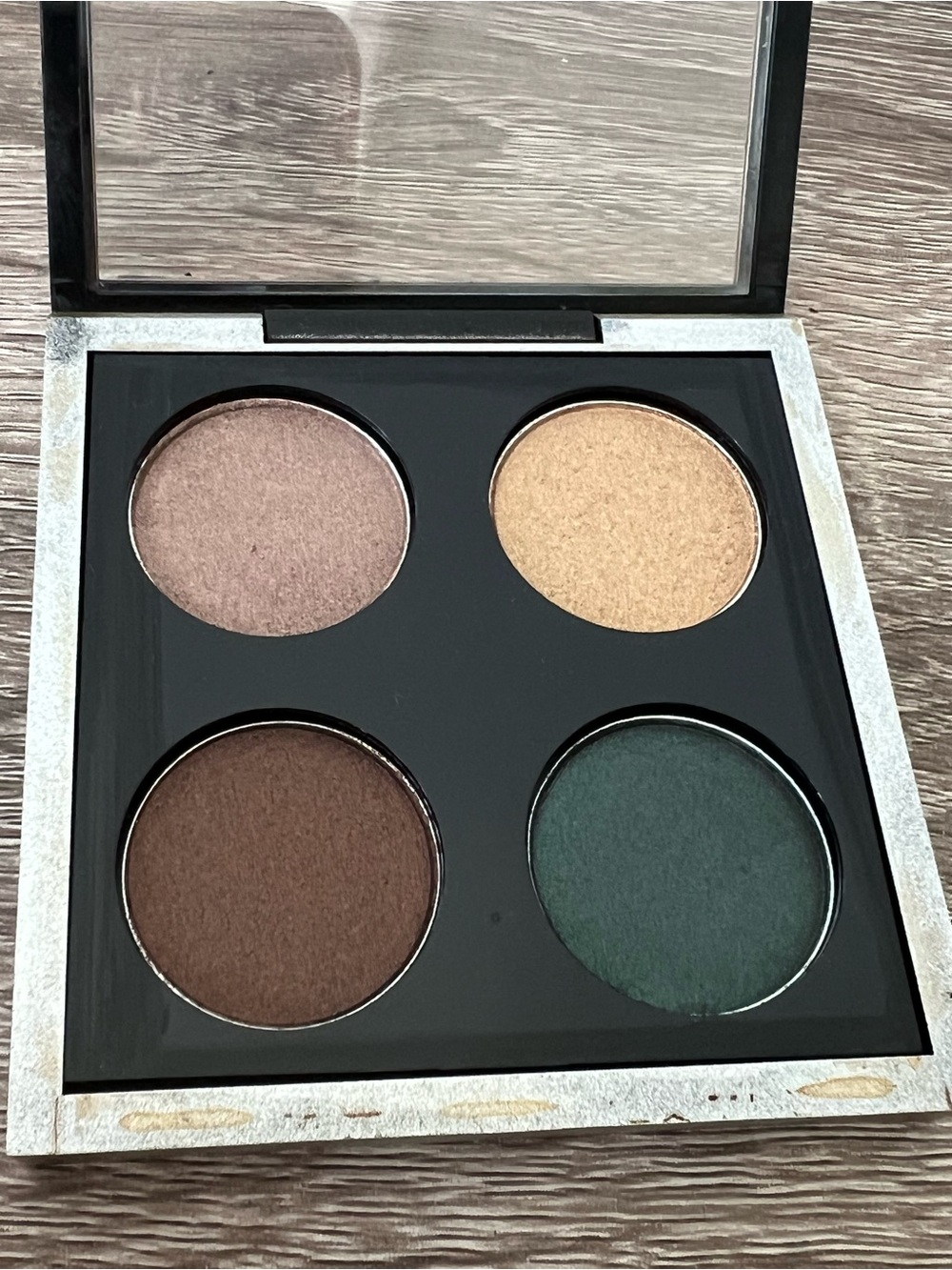 MAC Limited Edition Bare My Soul Eyeshadow Quad